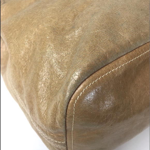 Authentic Prada brown leather shoulder bag - Picture 9 of 16